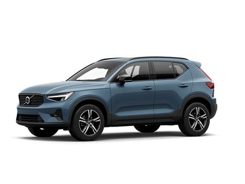 2023 Volvo XC40 B5 AWD Plus Dark