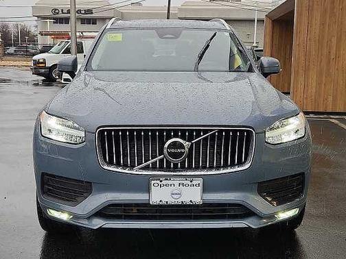 2023 Volvo XC90 Core