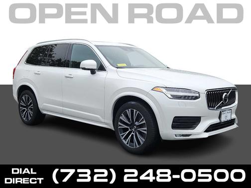 2022 Volvo XC90 T6 AWD Momentum 7 Seater
