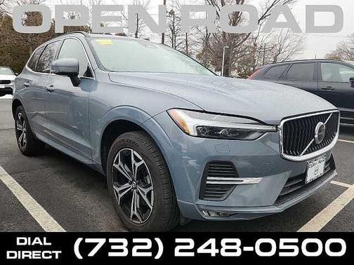 2022 Volvo XC60 B5 AWD Momentum