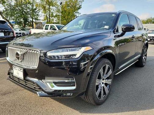 2024 Volvo XC90 Plus