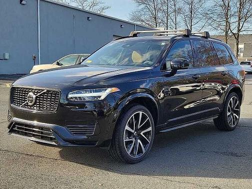 2023 Volvo XC90 Ultimate Dark 7-Seater