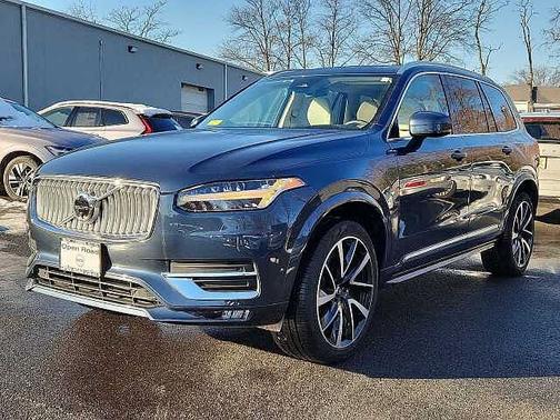 2024 Volvo XC90 B6 Ultimate Bright 7-Seater