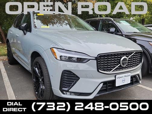 2024 Volvo XC60 B5 Ultimate Dark