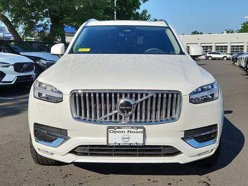 2024 Volvo XC90 B6 Plus Bright 6-Seater