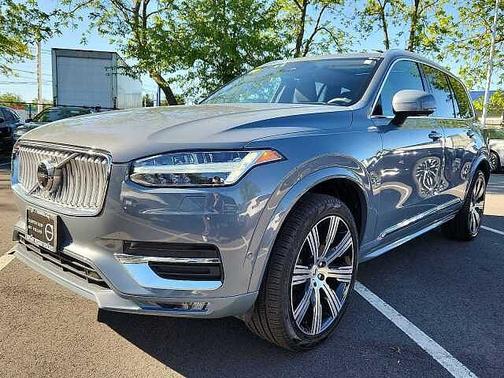 Thunder Grey 2023 Volvo XC90 B6 AWD Ultimate 7-Seater