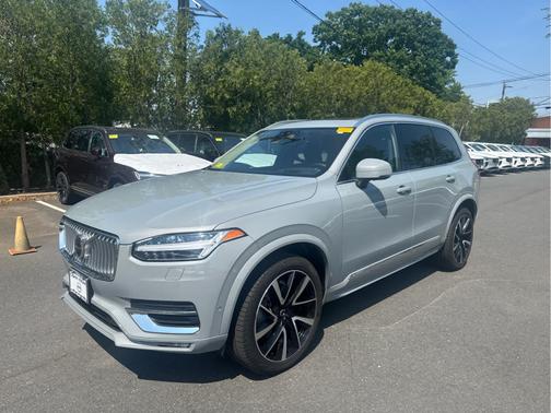 2024 Volvo XC90 B6 Ultimate Bright 6-Seater
