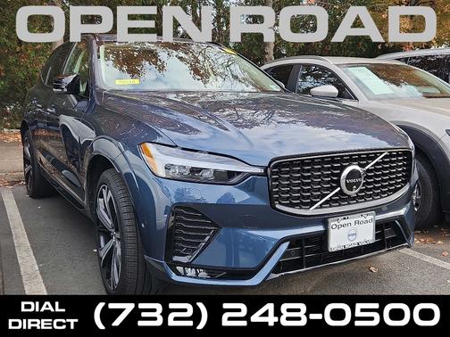2024 Volvo XC60 B5 Ultimate Dark