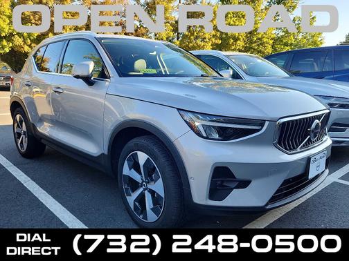 2024 Volvo XC40 B5 Plus Bright