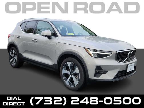 2024 Volvo XC40 B5 Plus Bright