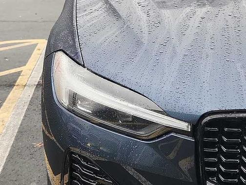 2024 Volvo XC60 Core