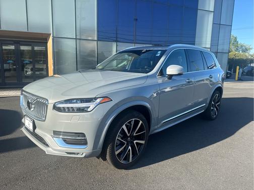 2024 Volvo XC90 B6 Ultimate Bright 7-Seater