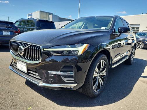 2022 Volvo XC60 B6 AWD Inscription