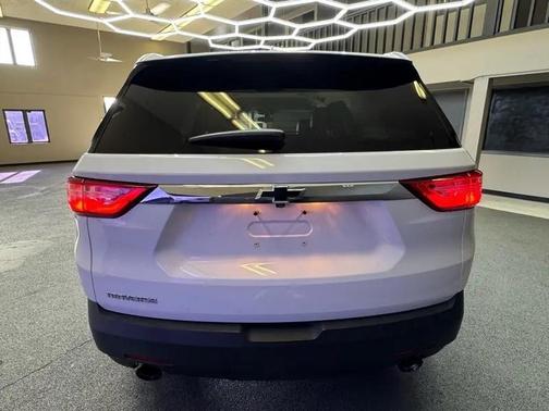 Summit White 2020 Chevrolet Traverse LS