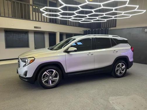 Quicksilver Metallic 2019 GMC Terrain SLT
