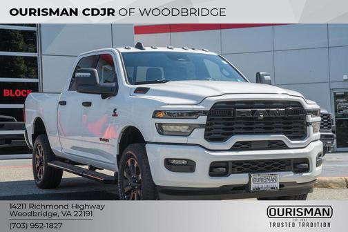 Bright White Clearcoat 2026 RAM 2500 Big Horn Crew Cab 4x4 6'4' Box