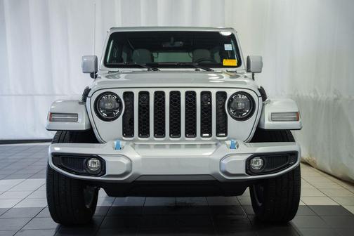 Silver Zynith Clearcoat 2023 Jeep Wrangler 4xe Sahara High Altitude
