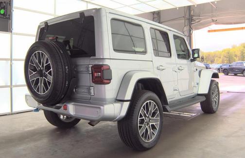 Silver Zynith Clearcoat 2023 Jeep Wrangler 4xe Sahara High Altitude