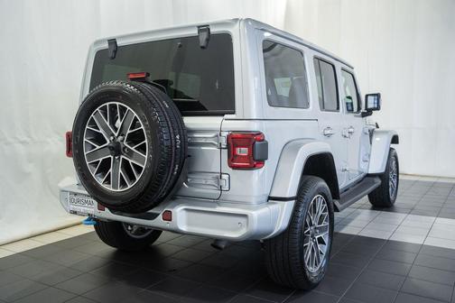 Silver Zynith Clearcoat 2023 Jeep Wrangler 4xe Sahara High Altitude