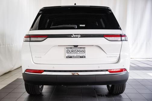 2025 Jeep Grand Cherokee Laredo