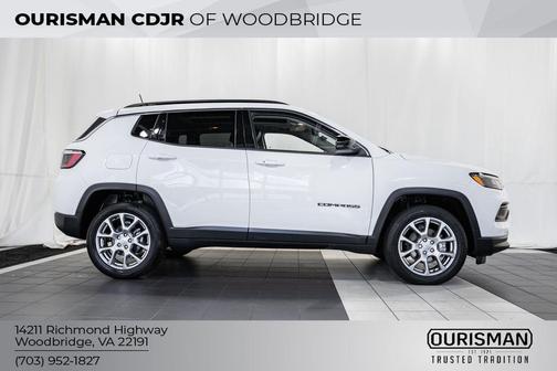 2022 Jeep Compass Latitude Lux
