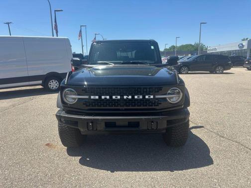 SHADOW BLACK 2024 Ford Bronco Wildtrak