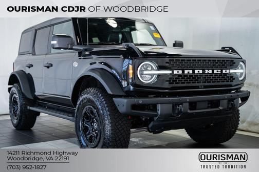 SHADOW BLACK 2024 Ford Bronco Wildtrak