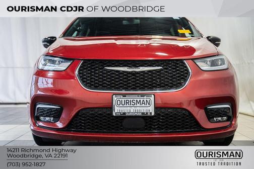 2025 Chrysler Pacifica L