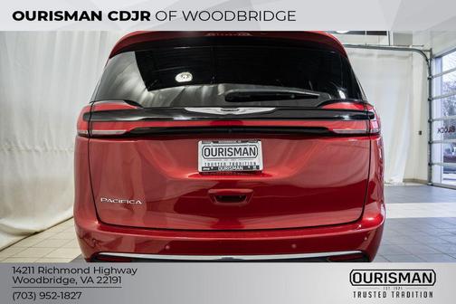 2025 Chrysler Pacifica L