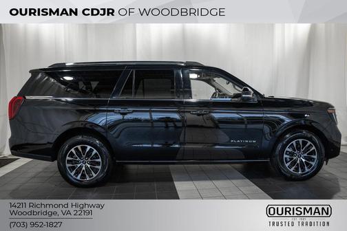 AGATE BLACK METALLIC 2025 Ford Expedition Max Platinum