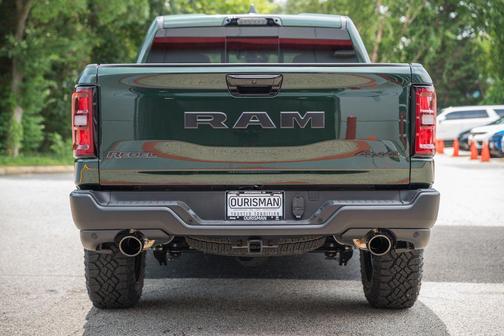 Serrano Green Metallic 2026 RAM 1500 Rebel