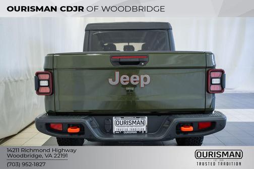Sarge Green Clearcoat 2021 Jeep Gladiator Mojave 4x4