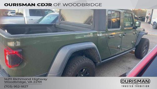 Sarge Green Clearcoat 2021 Jeep Gladiator Mojave 4x4