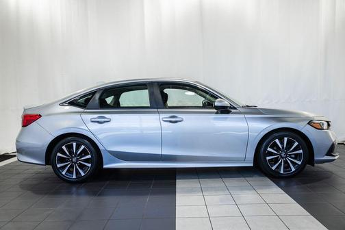 Lunar Silver Metallic 2023 Honda Civic EX
