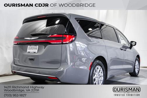 2025 Chrysler Pacifica L