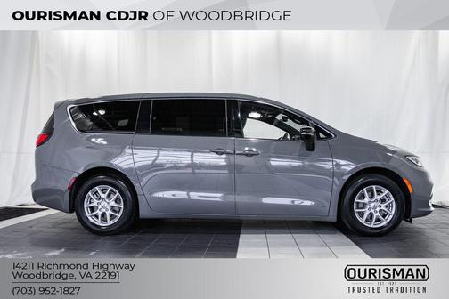 2025 Chrysler Pacifica L