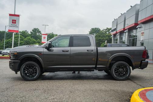 Granite Crystal Metallic Clearcoat 2026 RAM 2500 Limited Crew Cab 4x4 6'4' Box