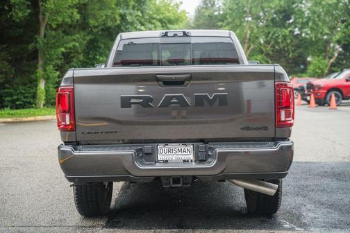 Granite Crystal Metallic Clearcoat 2026 RAM 2500 Limited Crew Cab 4x4 6'4' Box