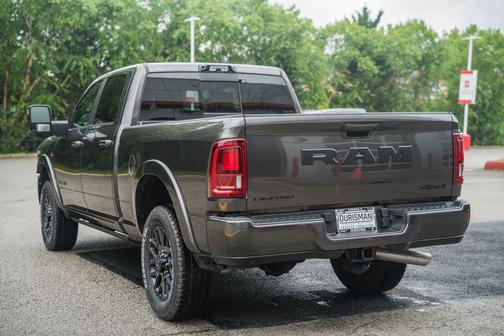Granite Crystal Metallic Clearcoat 2026 RAM 2500 Limited Crew Cab 4x4 6'4' Box