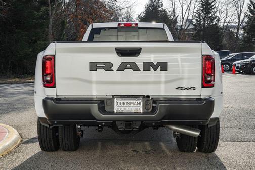 2026 RAM 3500 Tradesman Crew Cab 4x4 8' Box