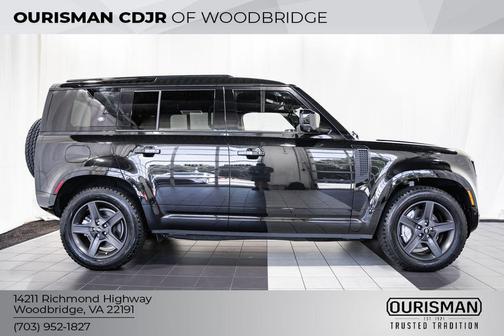 2024 Land Rover Defender 110 P400 X-Dynamic SE