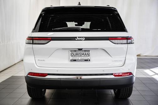 2025 Jeep Grand Cherokee Laredo