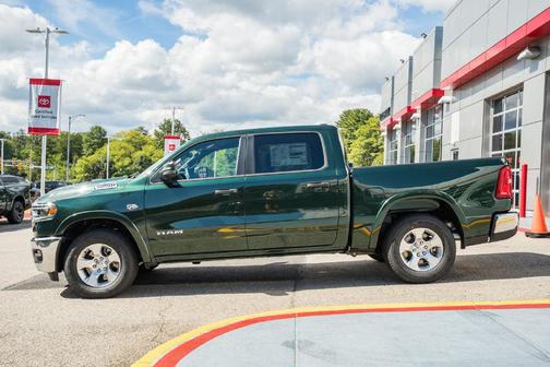 Serrano Green Metallic 2027 RAM 1500 Big Horn/Lone Star