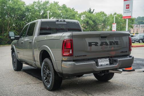 Ceramic Gray Clearcoat 2026 RAM 2500 Limited Crew Cab 4x4 6'4' Box