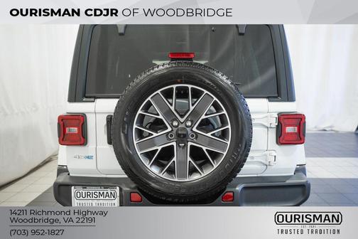 Bright White Clearcoat 2023 Jeep Wrangler 4xe Sahara
