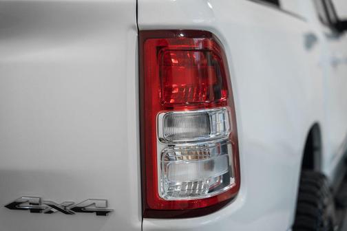 Bright White Clearcoat 2022 RAM 1500 Big Horn/Lone Star