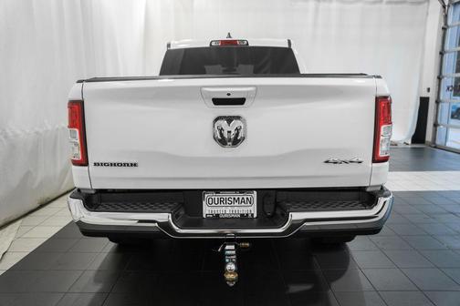 Bright White Clearcoat 2022 RAM 1500 Big Horn/Lone Star