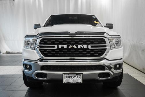 Bright White Clearcoat 2022 RAM 1500 Big Horn/Lone Star