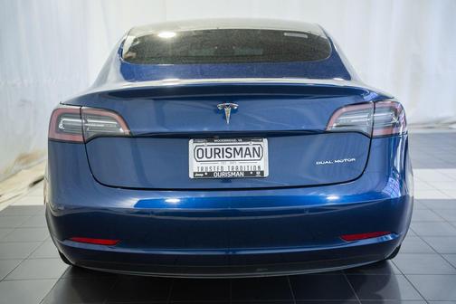 Deep Blue Metallic 2021 Tesla Model 3 Long Range