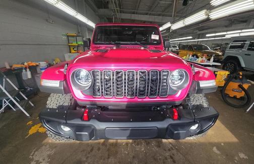 Limited Edition Tuscadero Pearlcoat 2024 Jeep Wrangler Rubicon